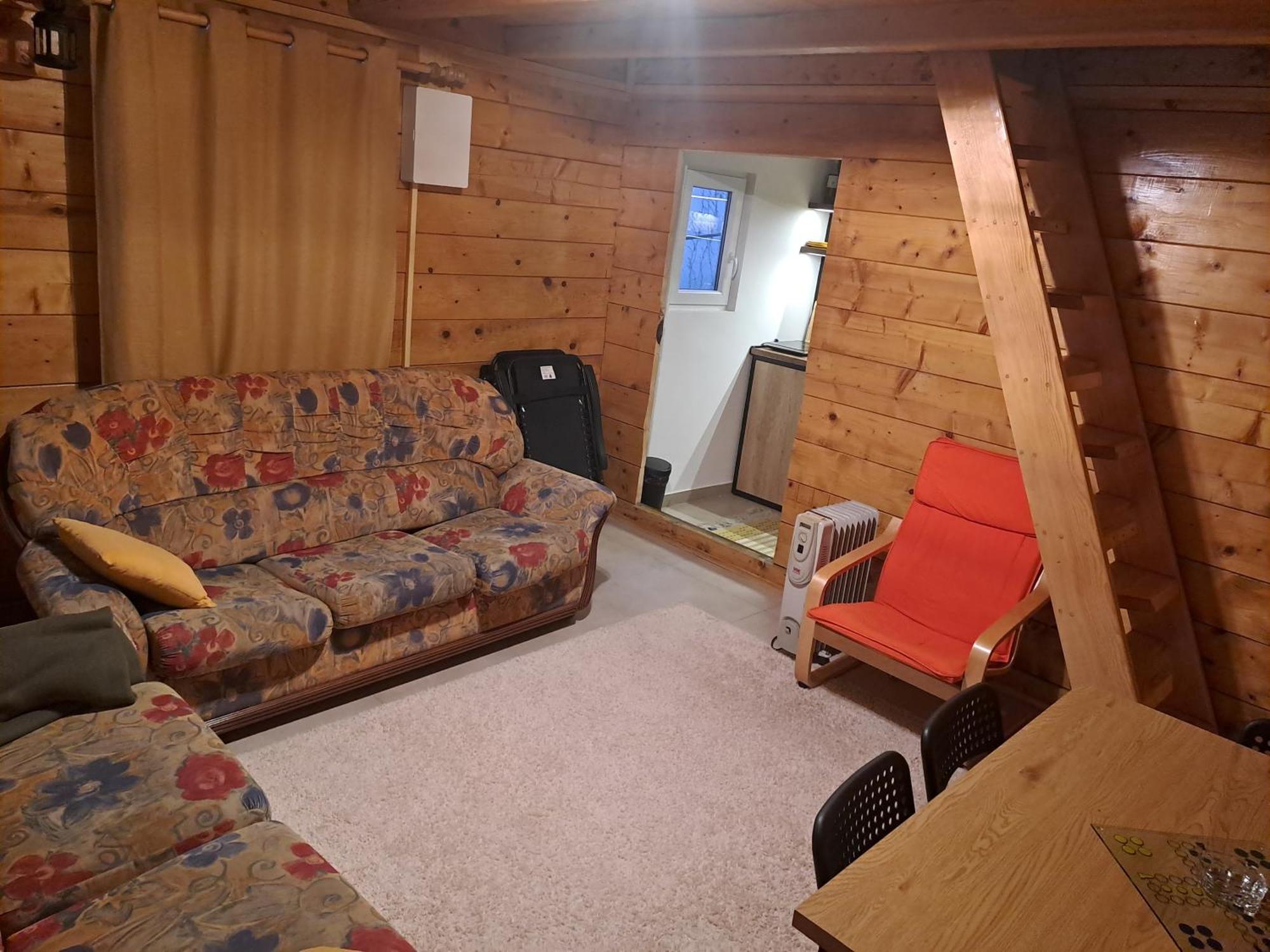 Brvnara Morava Holiday home Ovcar Banja